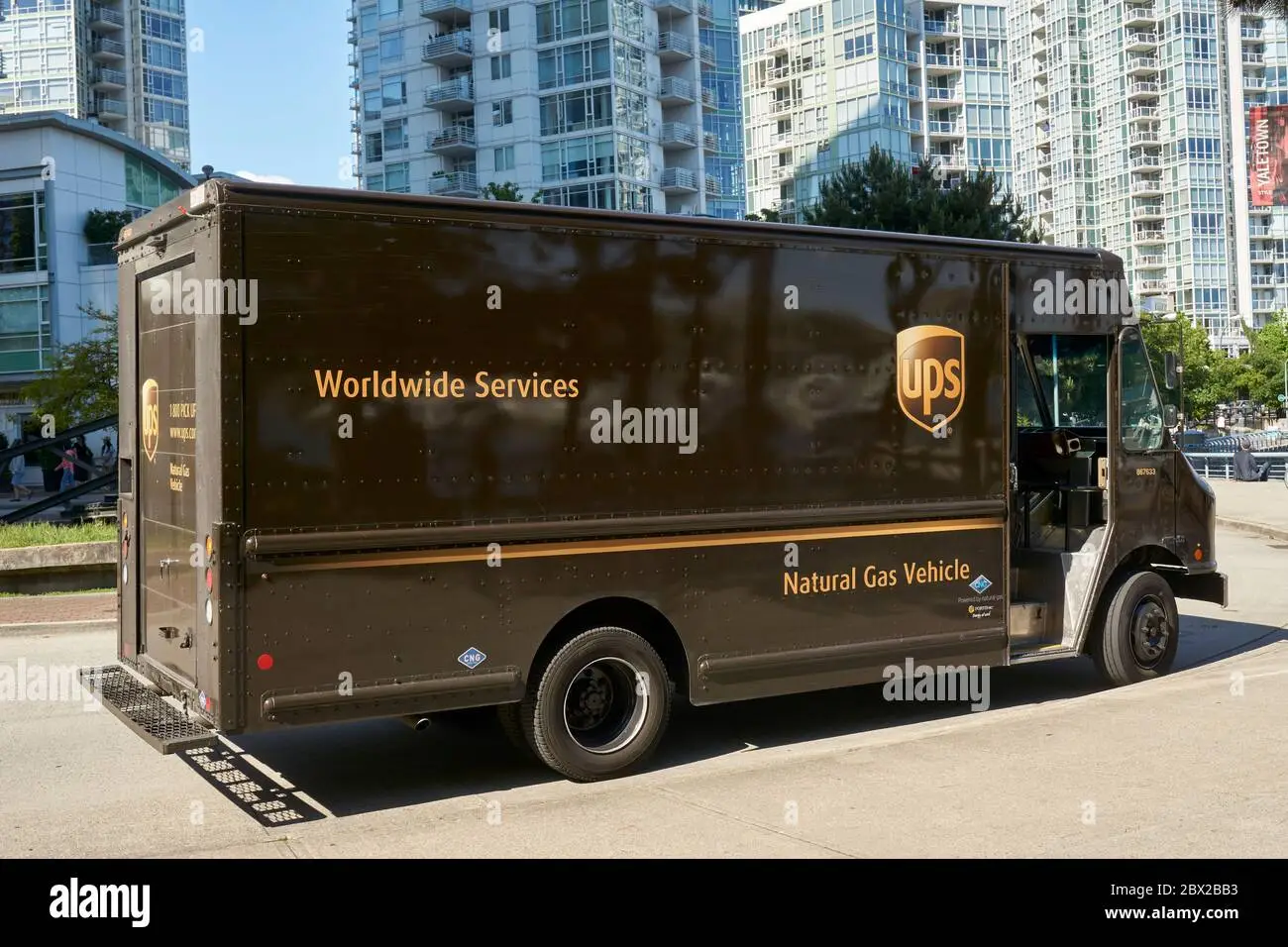 What Color Are UPS Trucks? My Auto Machine