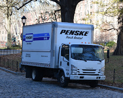 Penske Truck Leasing truck company